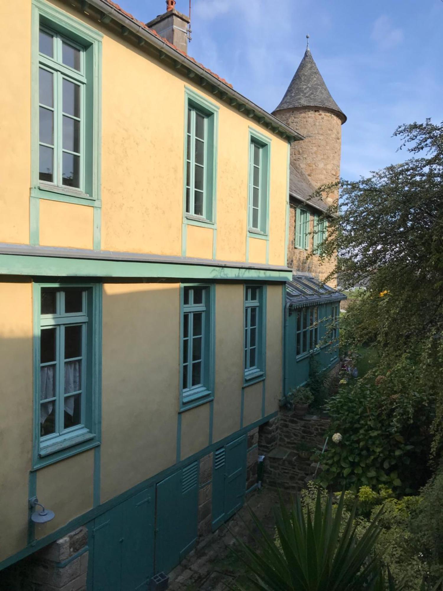 De 1634 Avec Balcon Au Sud Sur Jardin En Plein Coeur Historique Apartment